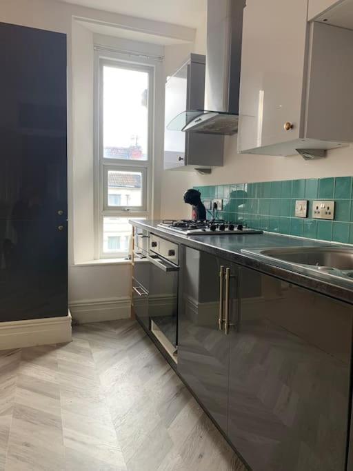 Central 2 Bed Flat. Free Parking Bristol Exteriér fotografie